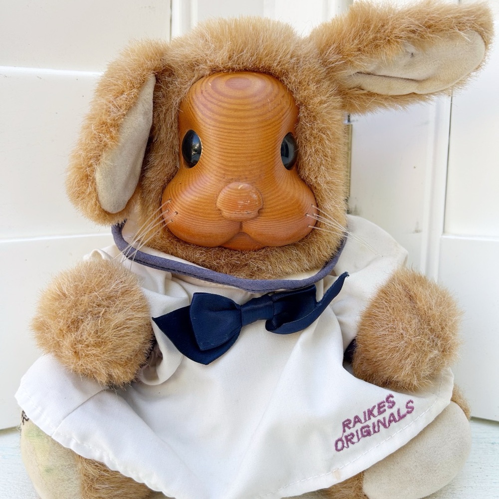 Robert Raikes Originals Betsy Ann Bunny Plush 1990 The Good Company